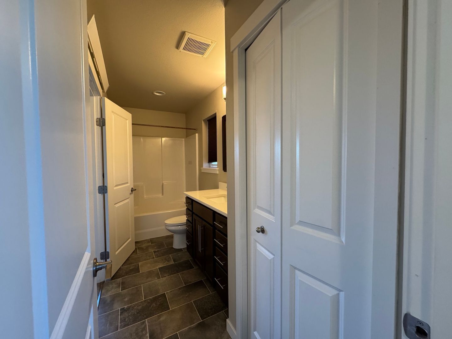 9000 Bay Cir - Blaine - Washington - 3 bed, 2.5 bath rental property
