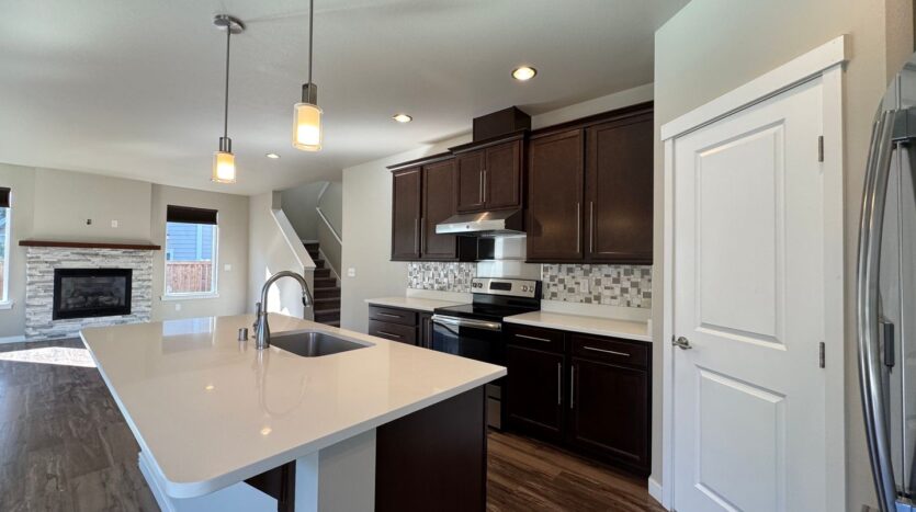 9000 Bay Cir - Blaine - Washington - 3 bed, 2.5 bath rental property