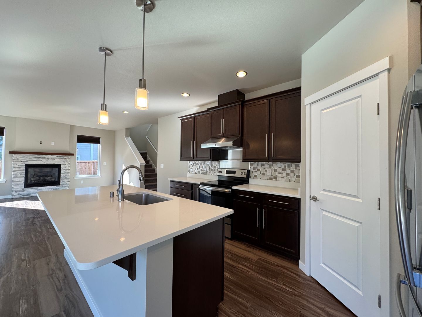 9000 Bay Cir - Blaine - Washington - 3 bed, 2.5 bath rental property