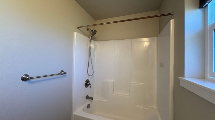 9000 Bay Cir - Blaine - Washington - 3 bed, 2.5 bath rental property