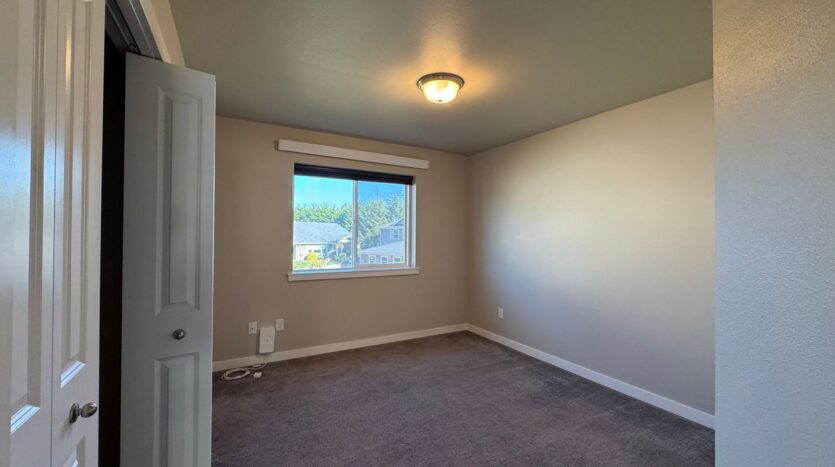 9000 Bay Cir - Blaine - Washington - 3 bed, 2.5 bath rental property