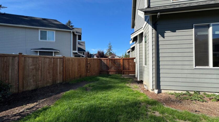 9000 Bay Cir - Blaine - Washington - 3 bed, 2.5 bath rental property