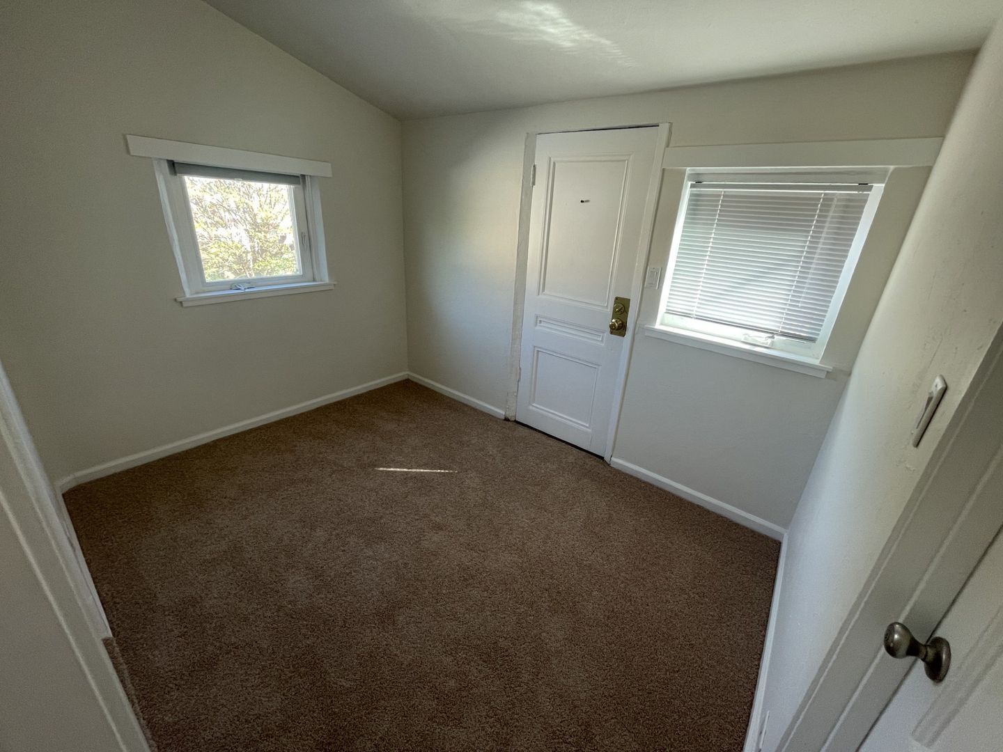 909 Virginia Street Unit A - Vallejo - California - 2 bed, 1 bath rental property