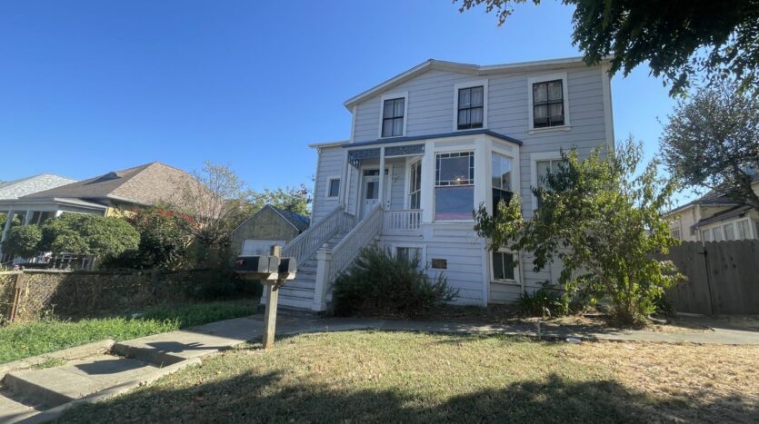 909 Virginia Street Unit A - Vallejo - California - 2 bed, 1 bath rental property