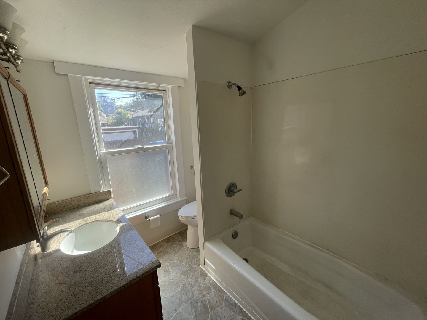 909 Virginia Street Unit A - Vallejo - California - 2 bed, 1 bath rental property