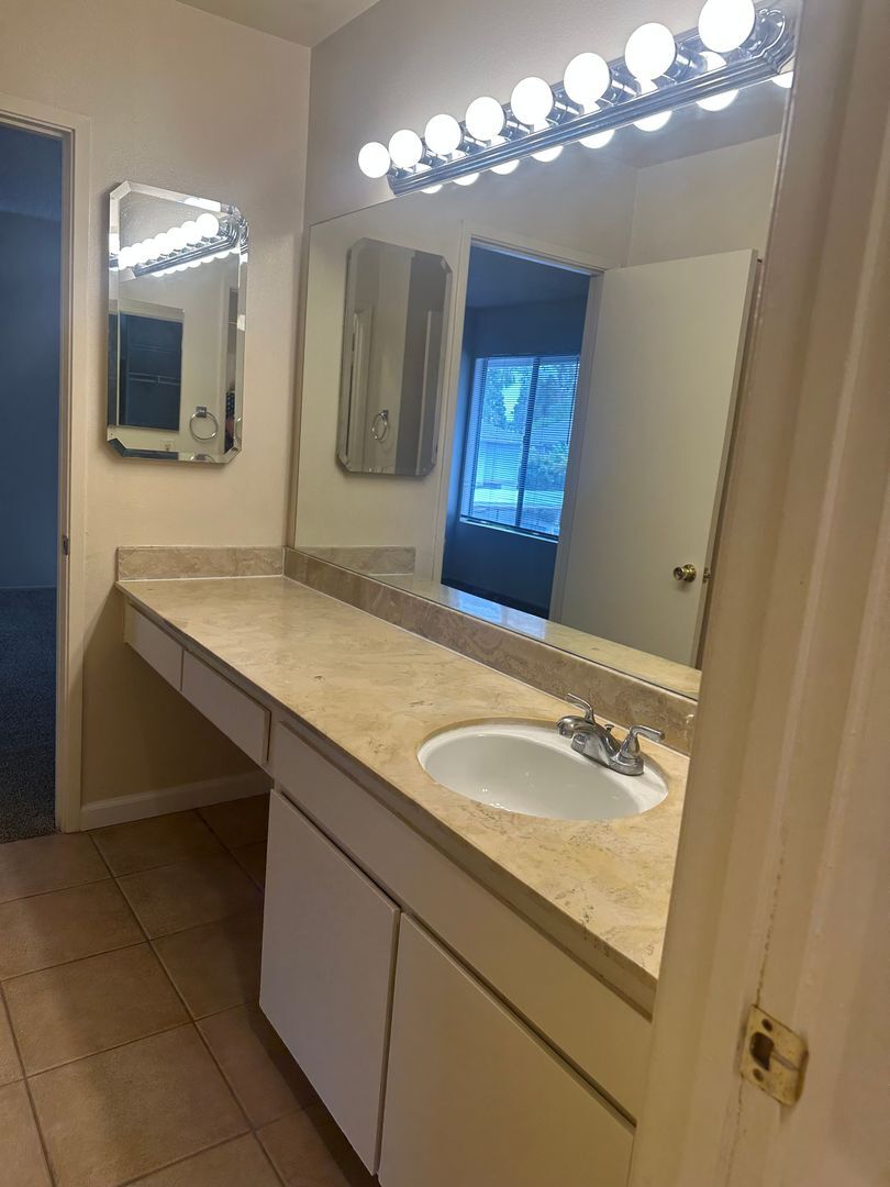 9568 Easter Way - San Diego - California - 3 bed, 2 bath rental property