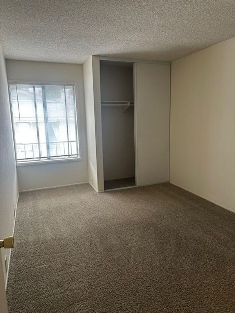 9568 Easter Way - San Diego - California - 3 bed, 2 bath rental property