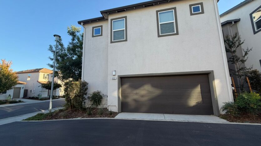 9932 Del Surf Lane  - Elk Grove - California - 3 bed, 2 bath rental property