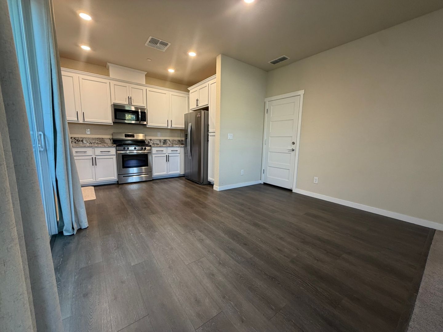 9932 Del Surf Lane  - Elk Grove - California - 3 bed, 2 bath rental property
