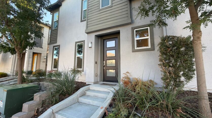 9932 Del Surf Lane  - Elk Grove - California - 3 bed, 2 bath rental property