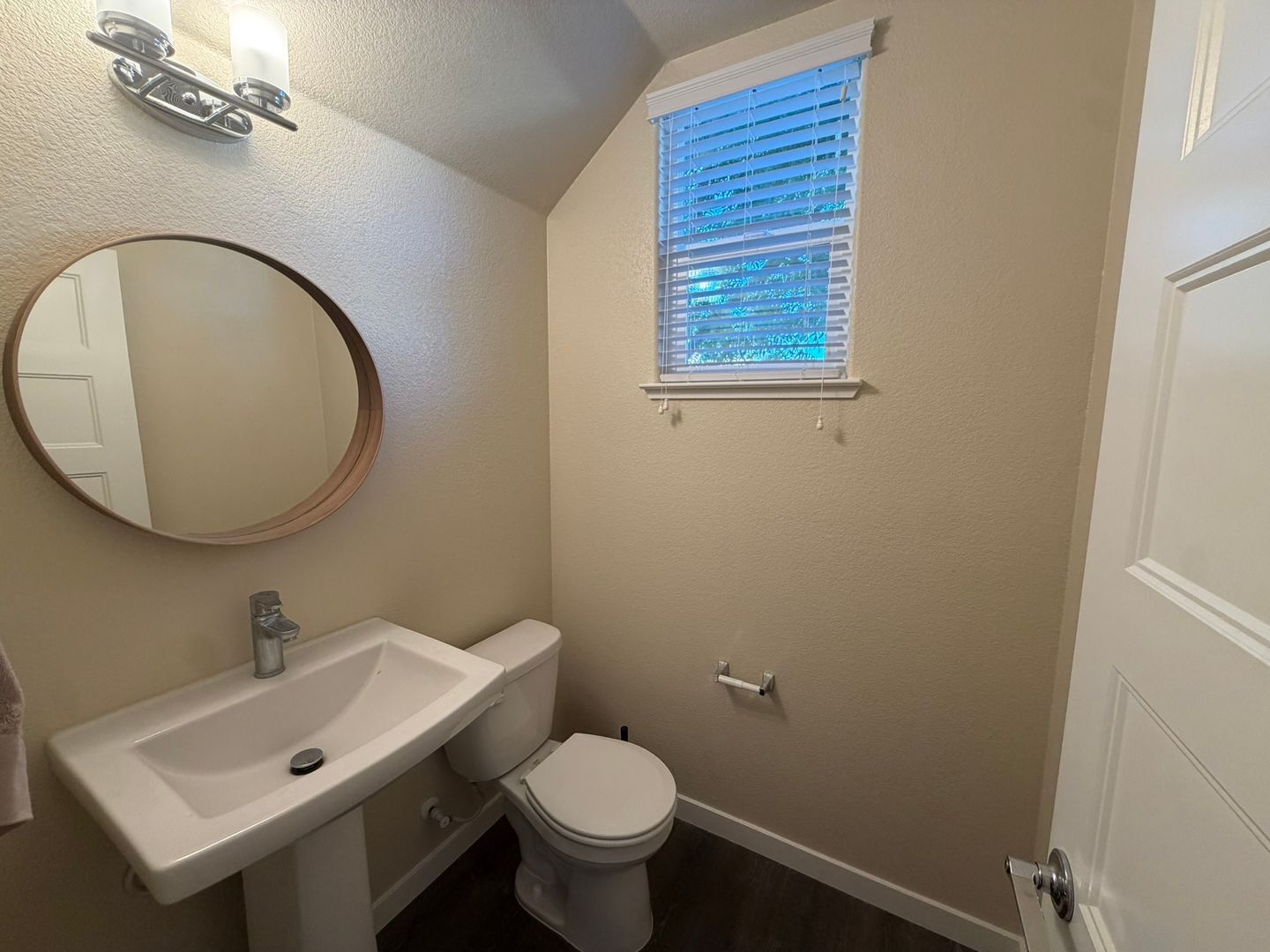 9932 Del Surf Lane  - Elk Grove - California - 3 bed, 2 bath rental property