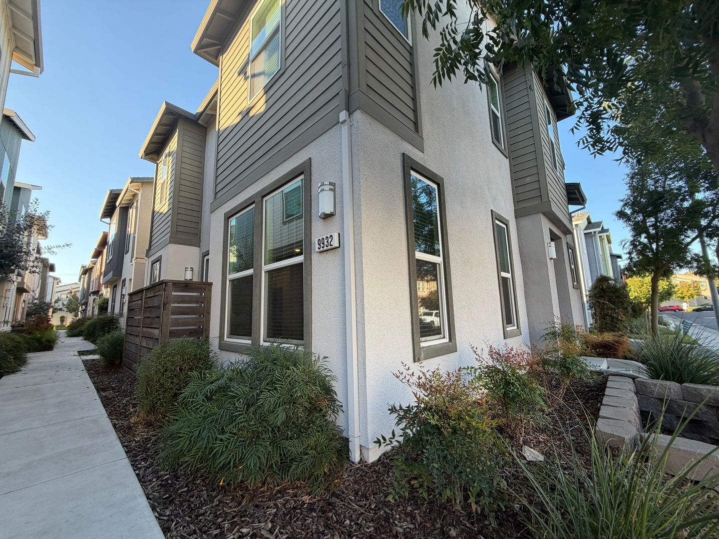 9932 Del Surf Lane - Utopia Management