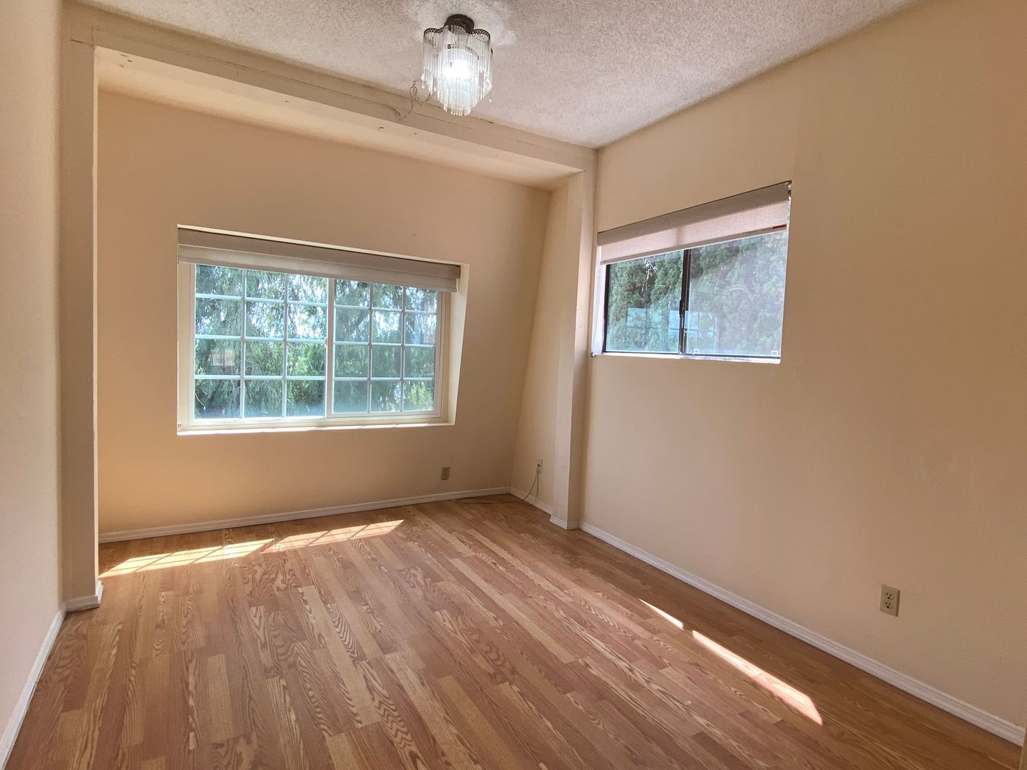 6709 Corie Ln - California - 4 bed, 3.5 bath rental property